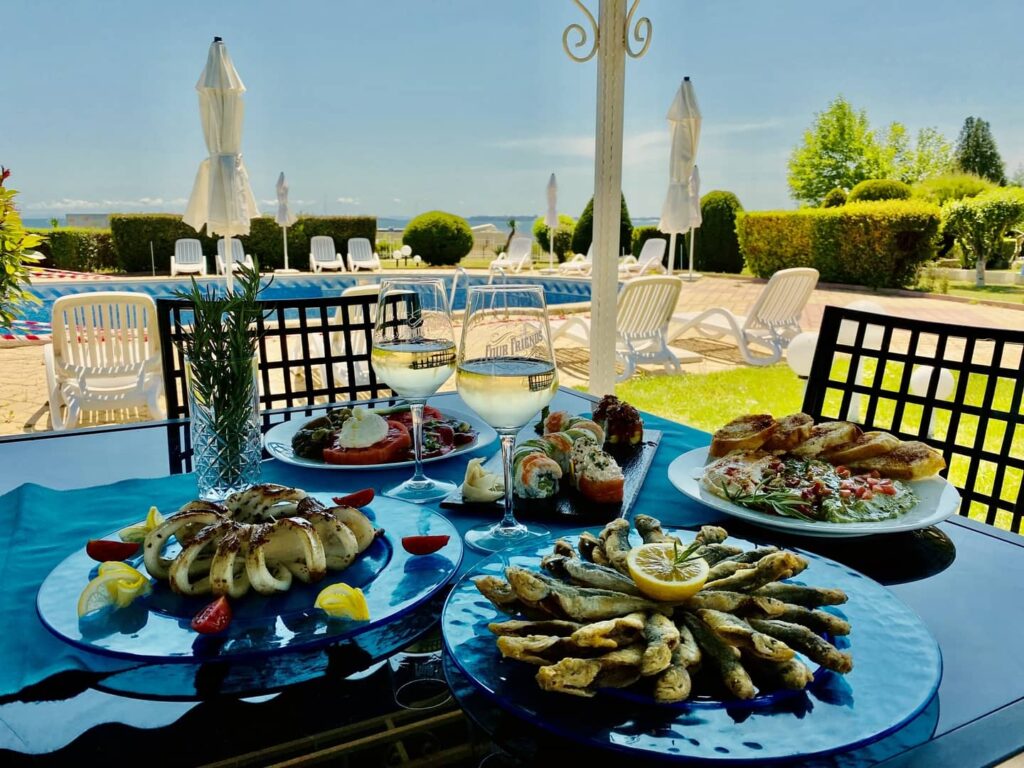 Riviera Restaurant