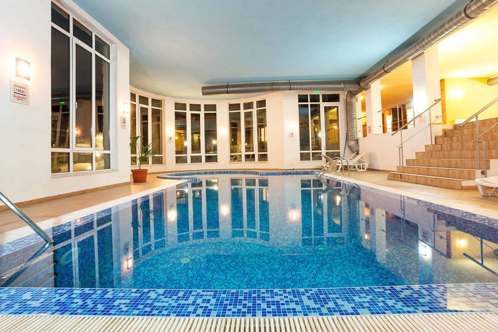 pool-pamporovo